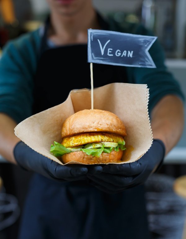 Régalez-vous avec ce délicieux burger vegan maison